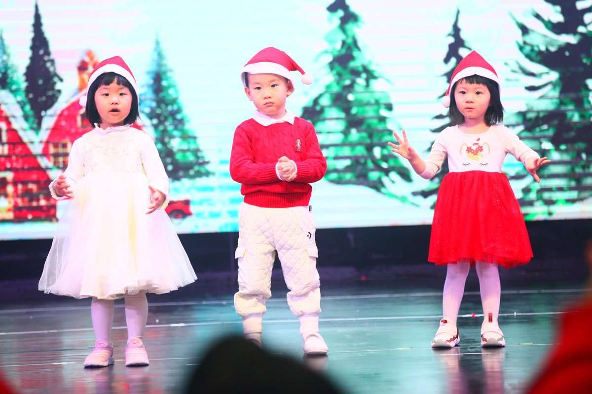 CISBeijing's tweet image. However, a concert is not just about the time spent on stage. The preparation for the concert serves as a community-building activity, where students collaborate to develop ideas and bring them to life.#CISB #圣诞 #winterconcert #ibschool #togetherisbetter