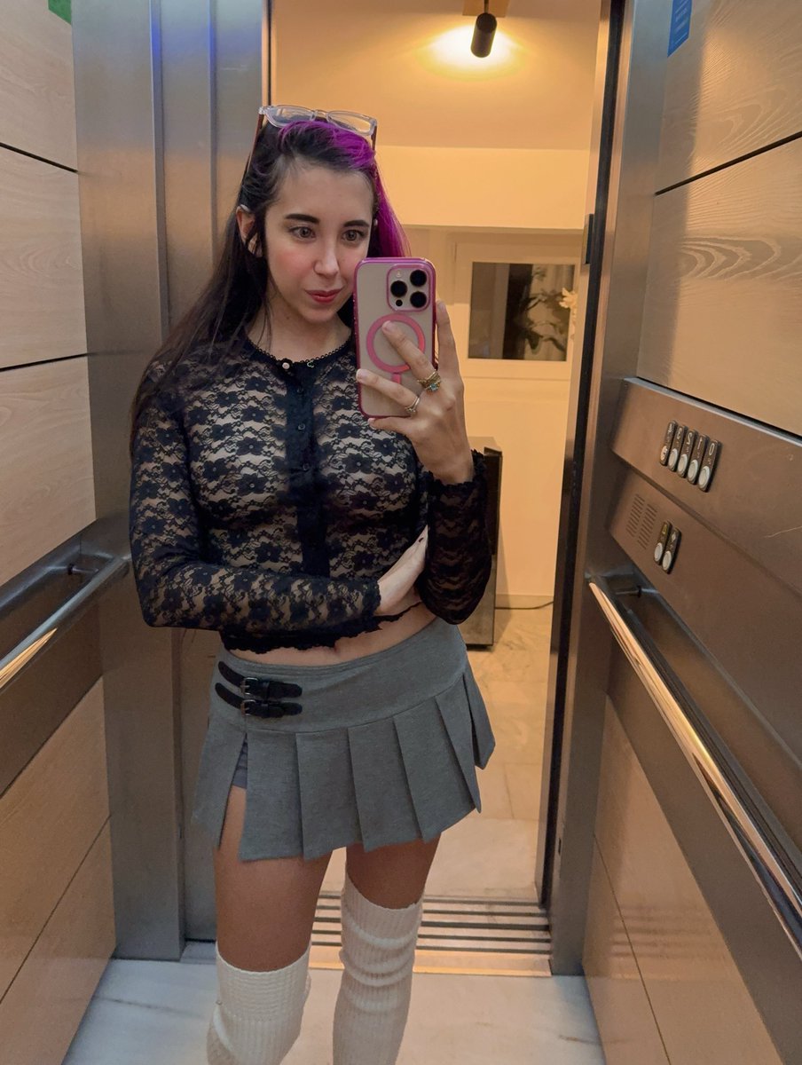 rayofthejungle's tweet photo. idc anyone that says 'hi' gets my new JOI vid in dm's in honor of Luigi Magione🙈 https://t.co/ZUfscxh9wM
