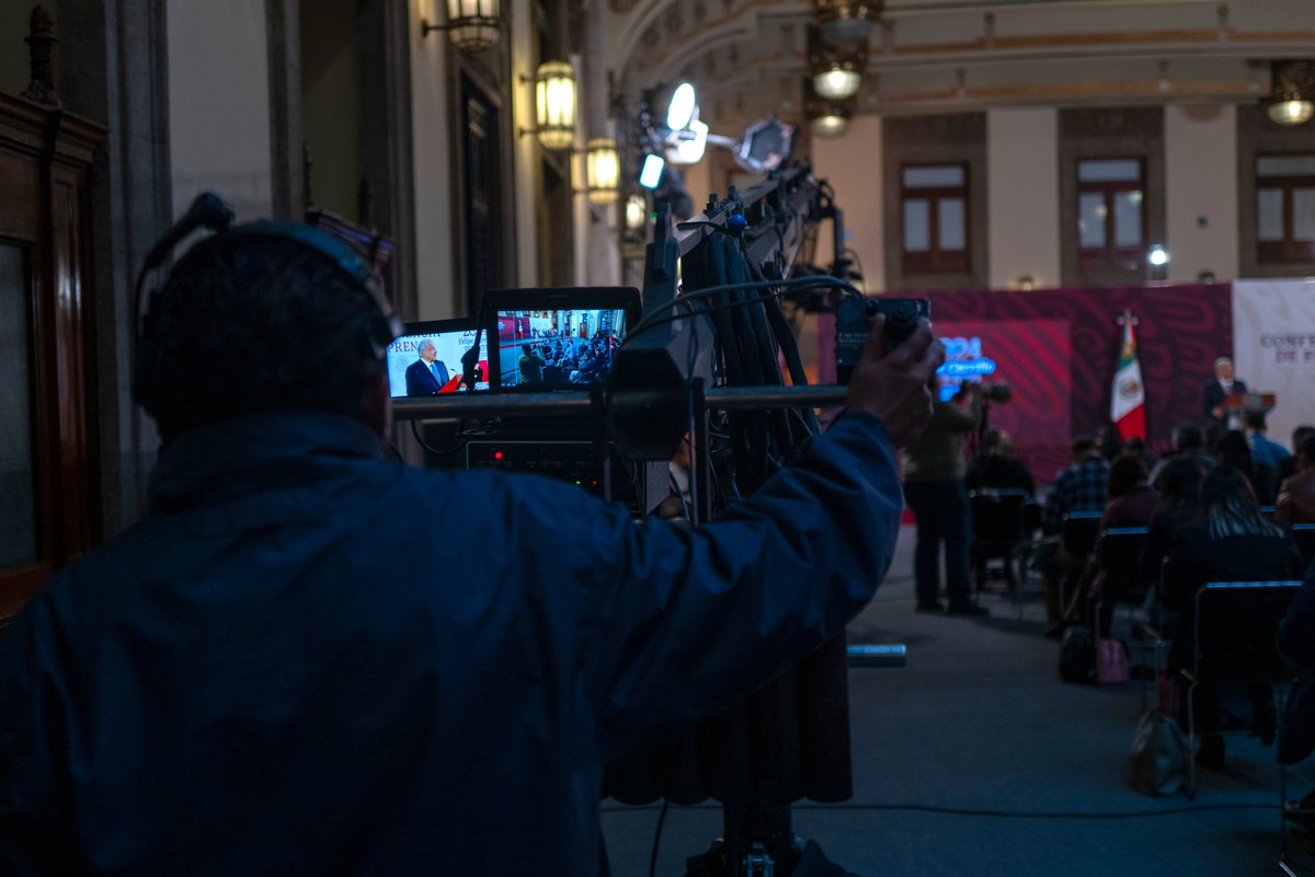 Jon (@jonorbach) on Twitter photo For <a href="/AP/">The Associated Press</a>: President Andrés Manuel López Obrador's penultimate mañanera morning press conference, in the National Palace, Mexico City, Friday, Sept. 27, 2024. For <a href="/AP/">The Associated Press</a>: President Andrés Manuel López Obrador's penultimate mañanera morning press conference, in the National Palace, Mexico City, Friday, Sept. 27, 2024.