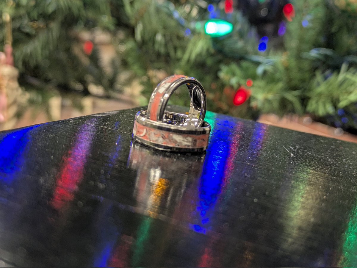 Ringing in the holidays!! This elf be elf'n. 😁🎉

Let's go! 

And good night! Lol... I'll continue tomorrow. Thank you to everyone whom put in a BF order. You rock! 💪💯👍