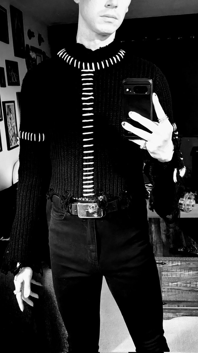 𝔄𝔩𝔢𝔵𝔞𝔫𝔡𝔢𝔯 𝔚𝔞𝔯𝔡 tweet media