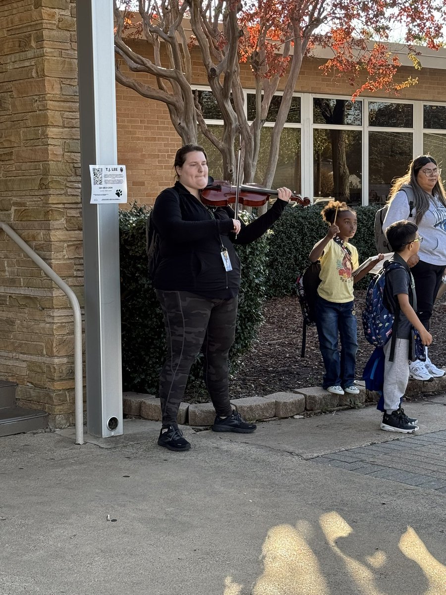 Carla Flores (@ms_caflores) on Twitter photo Our afternoon entertainment at Lee! Thank you, Ms. Hughey!!! <a href="/tjleelions/">TJ Lee Lions</a> #lionup #leadlikealion Our afternoon entertainment at Lee! Thank you, Ms. Hughey!!! <a href="/tjleelions/">TJ Lee Lions</a> #lionup #leadlikealion