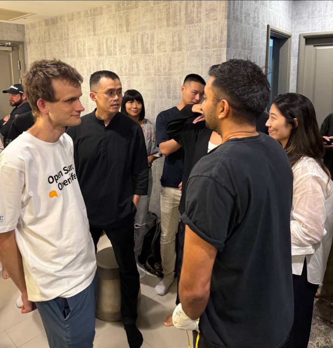 theiconcoin's tweet photo. Devcon Bangkok Thailand 2024 event highlights
Devcon Bangkok Thailand 2024 event highlights

#thailandblockchainweek2024
#EthereumSEAday
#DEVCON
#Theiconcoin https://t.co/Y4usCrvH1Y