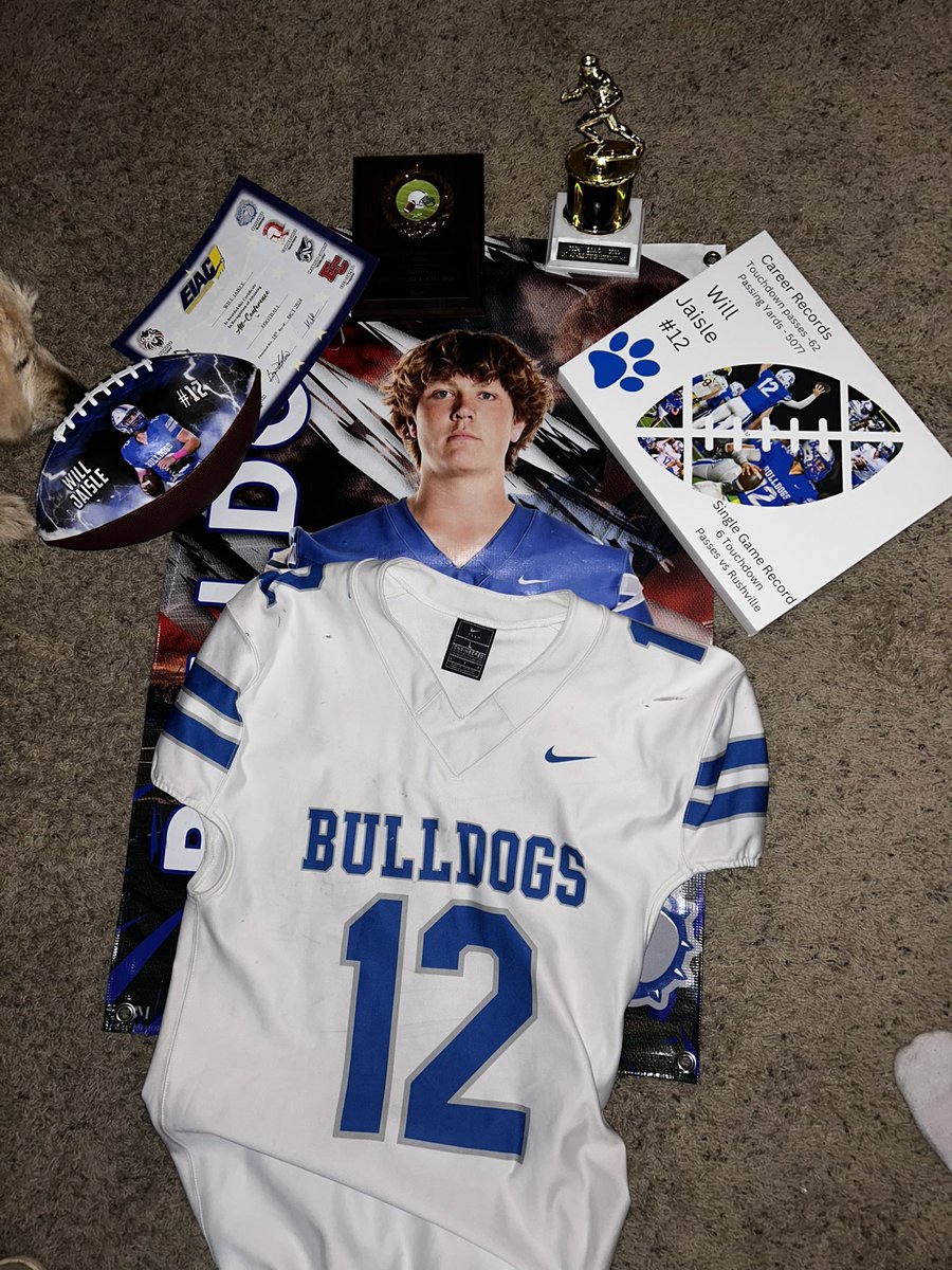Although I’m sad that it’s over, football has been a great experience and I wouldn’t change it for the world.

Conference MVP / All-EIAC / All-time leading passer (YDs&amp;TDs) / Single season leading passer (YDs&amp;TDs) / Single game leading passer (TDs) / 2 sectionals / 1 regional 💙