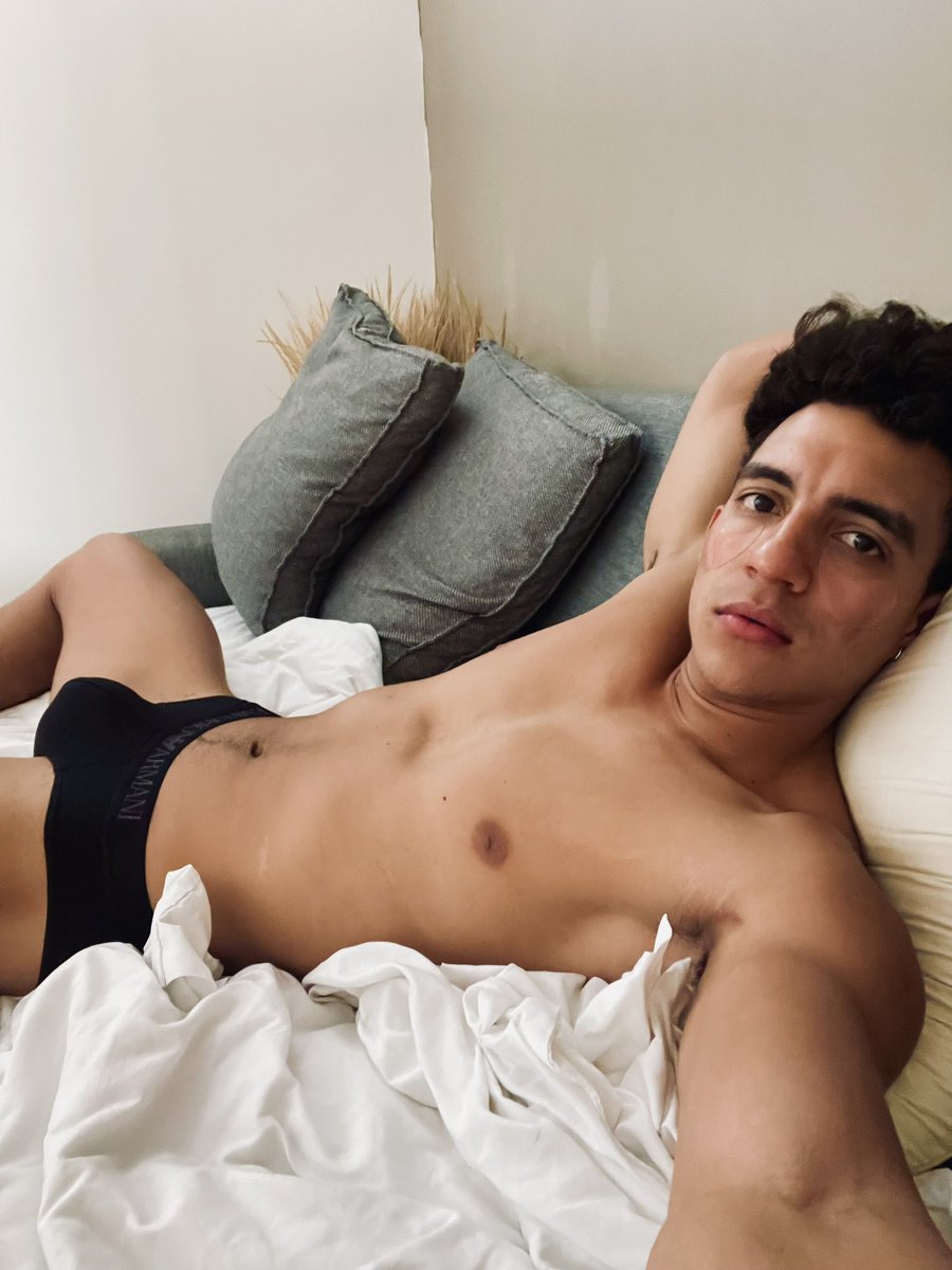 would you come sleep with me? 😊😊🥺