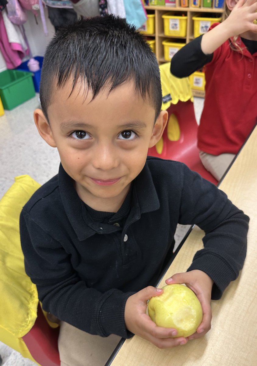 Mrs. Goldman (@erika_goldman) on Twitter photo So many smiles for #FFVatRBPS apples! 👌🏼 <a href="/NurseReardon/">Nurse Reardon</a> <a href="/JerseyFreshNJDA/">Jersey Fresh</a> <a href="/D_OrchardsNJ/">Delicious Orchards</a> <a href="/ChartwellsK12/">Chartwells K12</a> <a href="/thartman05/">Tina Hartman</a> <a href="/rbpsEAGLES/">Red Bank Primary</a> So many smiles for #FFVatRBPS apples! 👌🏼 <a href="/NurseReardon/">Nurse Reardon</a> <a href="/JerseyFreshNJDA/">Jersey Fresh</a> <a href="/D_OrchardsNJ/">Delicious Orchards</a> <a href="/ChartwellsK12/">Chartwells K12</a> <a href="/thartman05/">Tina Hartman</a> <a href="/rbpsEAGLES/">Red Bank Primary</a>