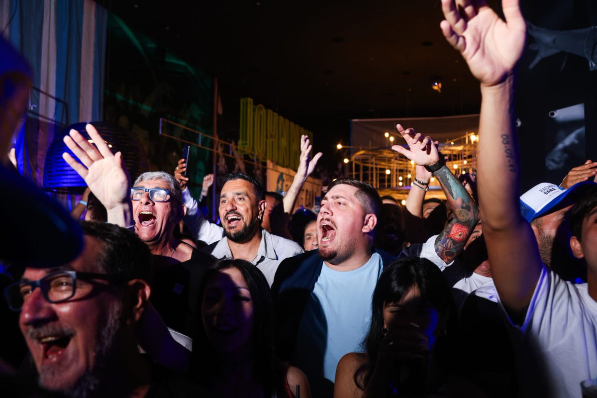 Christian Devia tweet media