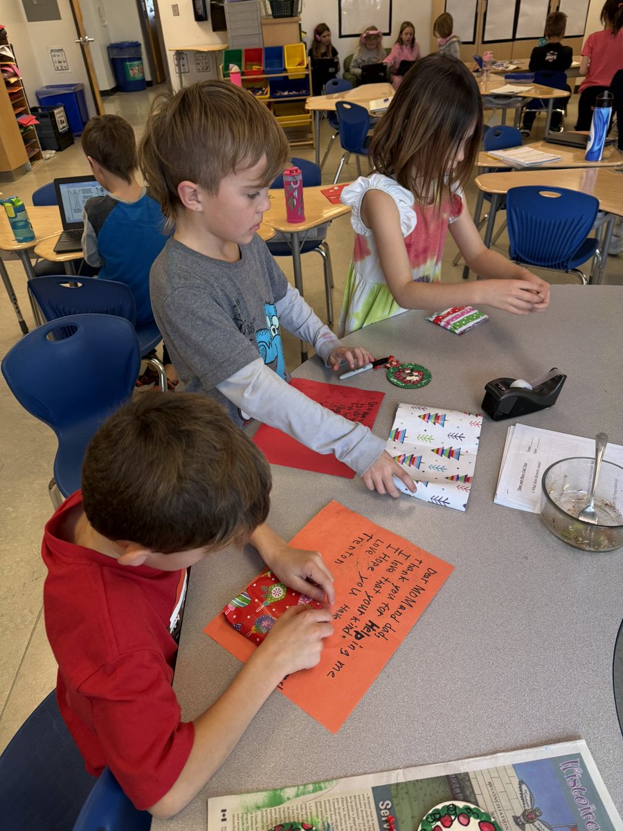 Busy little elves making gifts for their parents <a href="/IndusRvs/">Indus School</a>