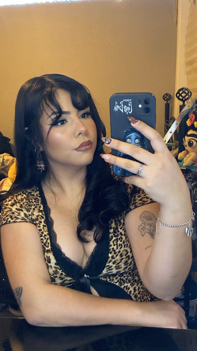 m_villarreal98's tweet photo. This me updating y’all 🐆🤎✨ https://t.co/IOY3cOJdG2