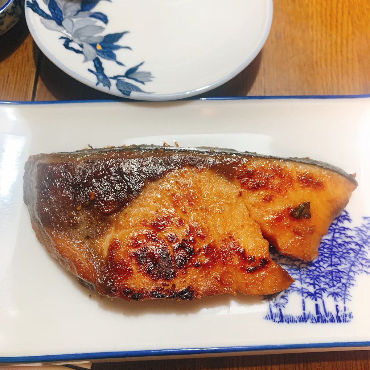 naoch1_'s tweet photo. @okonnichi 毎年ブリの照り焼きを食べます！！！長野県は広いので地域によって鮭のところもあるようですね！ https://t.co/W0aETQzCQX