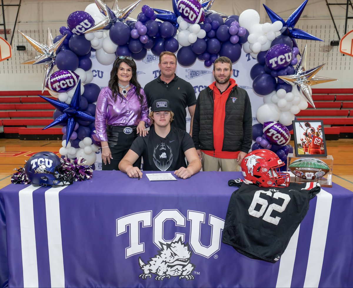 jacksonjones62's tweet photo. Shoutout to @mfarrellsports for helping with my recruiting. His STRAIGHTFORWARD no BS honesty might not always be what you want to hear but you need to know the truth about where you are in the process and he gives you a clearer picture of where you stand and what you need to do. https://t.co/oassbmPGHD