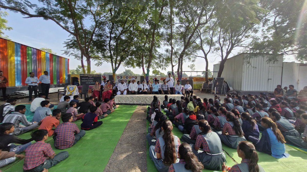 MeDeVisionOrg's tweet photo. MeDeVision deogiri prant successfully organised the health awareness camp and introduce Medevision to the 1st-year batch of 2024

#MeDeVision 
#Camp 
#medicalcamp https://t.co/IzJ8qgnkD3