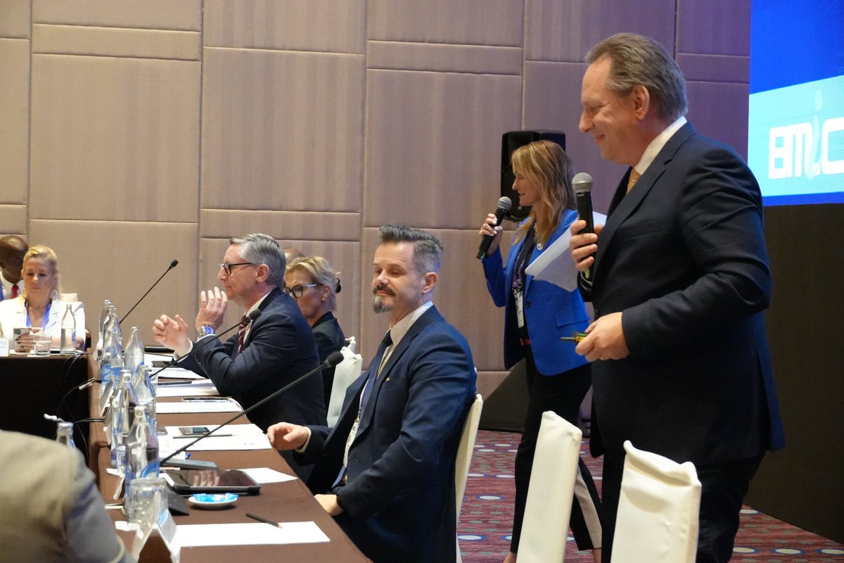 Day 2 of #BMIC7 is underway! Experts from diverse sectors are addressing border control at land and maritime frontiers, focusing on information sharing and international cooperation. 

Together, we are shaping the future of effective, collaborative border governance!