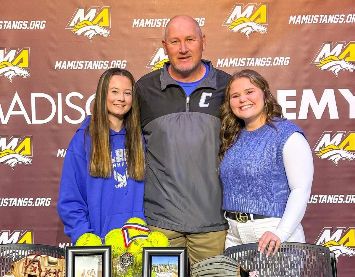 Southern Vortex Softball (@southern_vortex) on Twitter photo Congratulations to <a href="/EmilyBurgreen4/">Emily Burgreen</a> who signed her NLI today with <a href="/SoftballCalhoun/">Calhoun Softball</a>! Great job young lady!! Go do big things as a War Hawk!! Congratulations to <a href="/EmilyBurgreen4/">Emily Burgreen</a> who signed her NLI today with <a href="/SoftballCalhoun/">Calhoun Softball</a>! Great job young lady!! Go do big things as a War Hawk!!