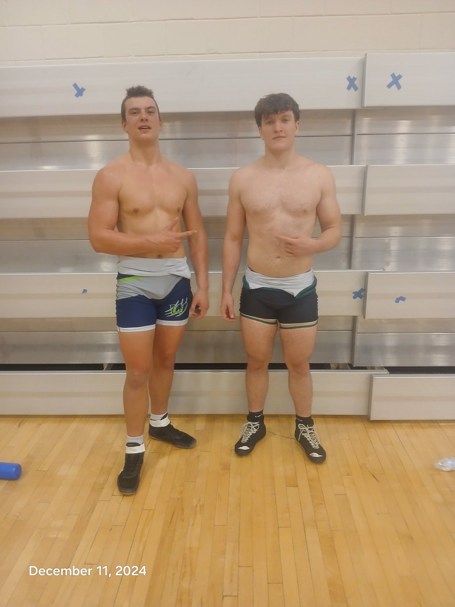 " BATTLE OF THE BEASTS" 
DEKE N VLAD!!
    RESPECT VLAD GREAT WIN!!