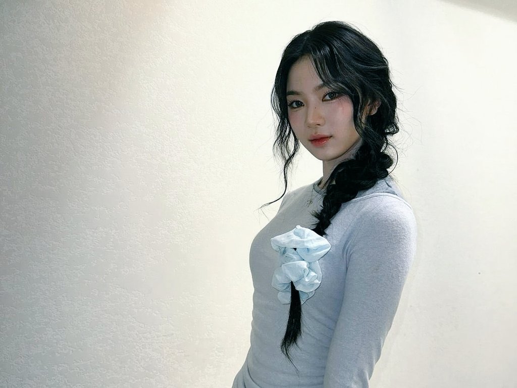 loaf of catto bread.𝑧𝑖𝑝 tweet media