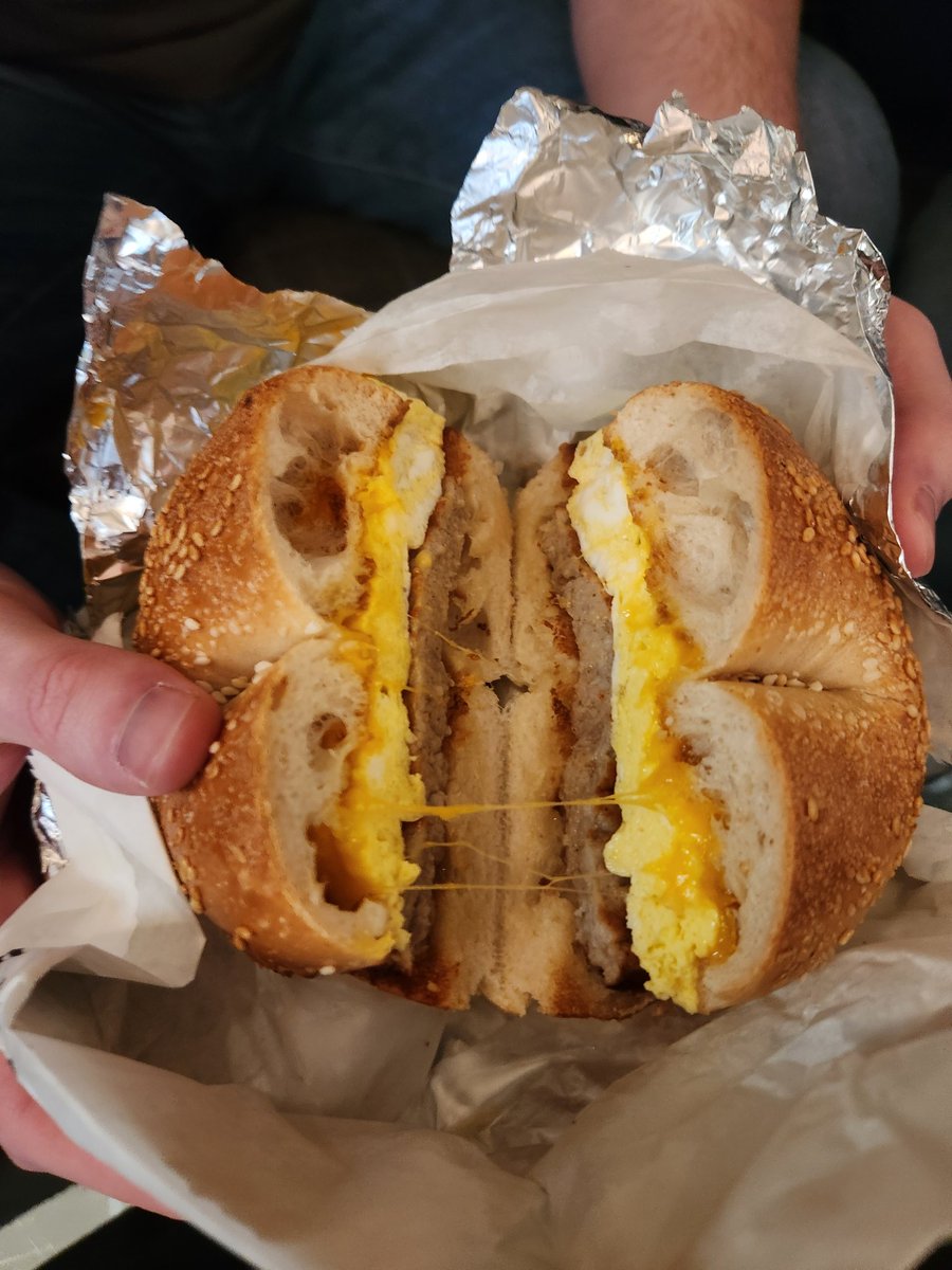 DC_Sandwich's tweet photo. So's Your Mom, Kalorama

Jake (Turkey Sausage): 7.4/10
Julia (Turkey Avo): 8.9/10
Andres (Turkey Avo): 9.3/10
Dan (BEC): 9/10 https://t.co/LxXsUbIOdo