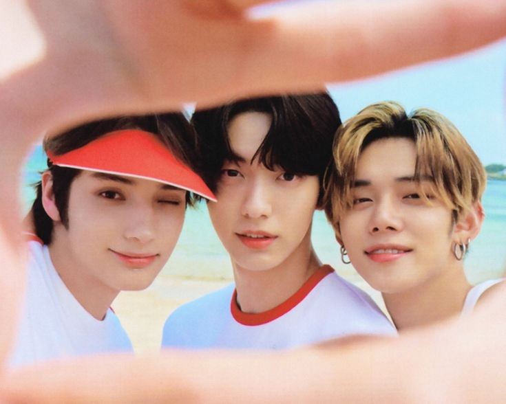ccmoaas's tweet image. ⠀ ₊  ׅ ֹ⠀(^▽^*) zZz⠀⠀♥︎ !* this or that⠀⠀⠀◔ ׅ 
⠀⠀ver.⠀๑ shippeos 🍣