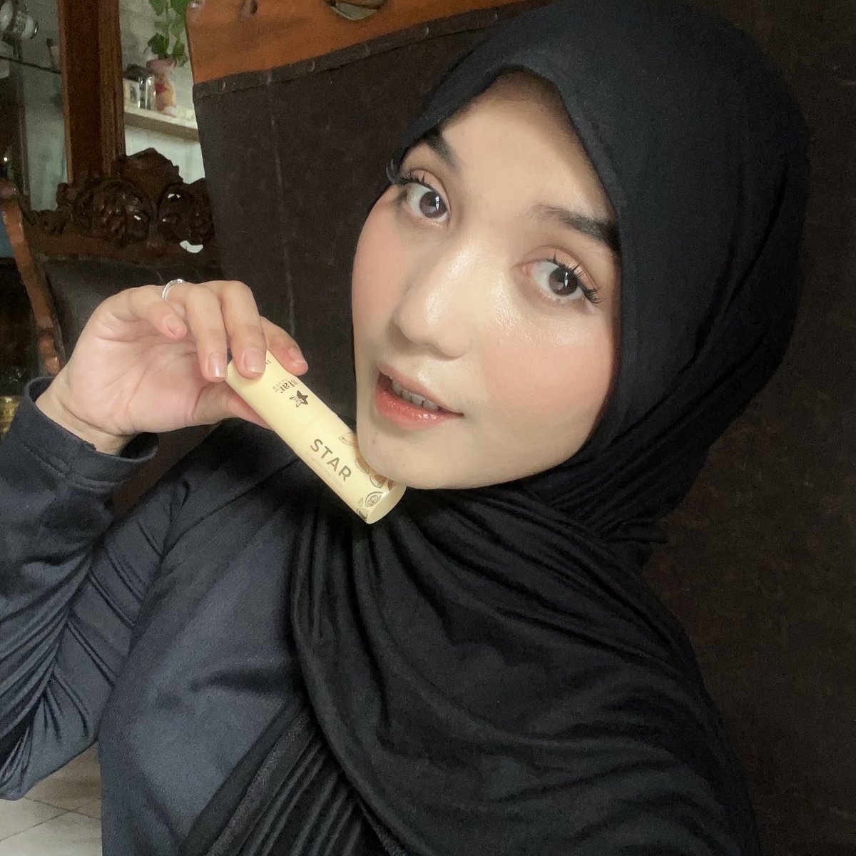 skysofab's tweet photo. selain bisa untuk mencerahkan dan mengurangi kerutan di wajah, ini tuh bisa jadi primer biar makeup lebih flawless.
aman buat 14th keatas, udah BPOM & Halal, ukurannya juga travel size jadi cocok buat dibawa kemanapun hihi😍
#MyCSTAR #StarInYou https://t.co/X3nFu9o9iX