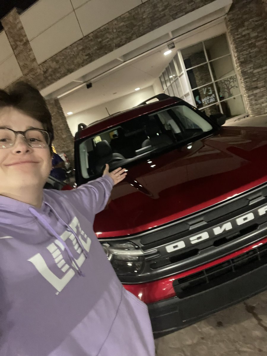 Chelsea Mendelson tweet media