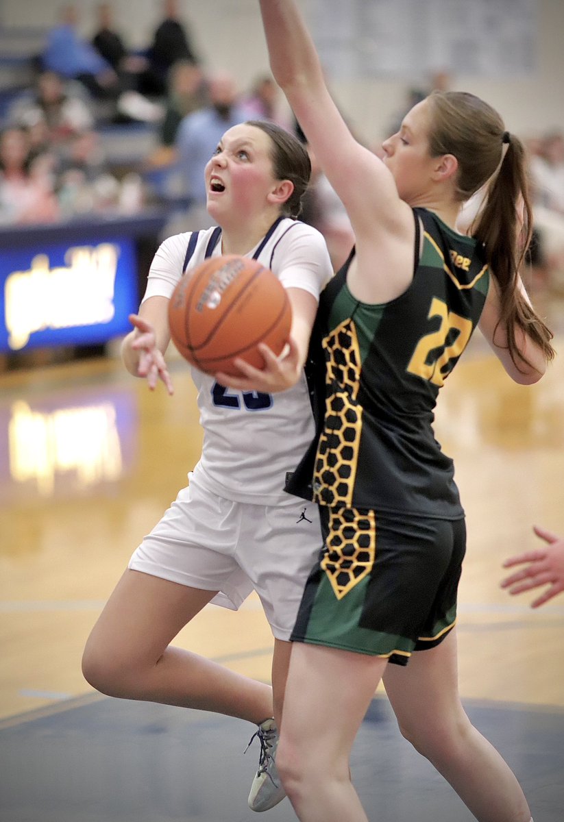 Scenes from <a href="/SkylineGrizz/">Skyline Grizzlies</a> 66, <a href="/Bonnevillebees/">Bonneville Bees</a> 32 weds at Skyline.

Skyline’s <a href="/shayshippen/">Shay Shippen</a> became the first player in school history to score 2,000 in the win, finishing with a game-best 37

<a href="/ThePostRegister/">Post Register</a> #IDPreps