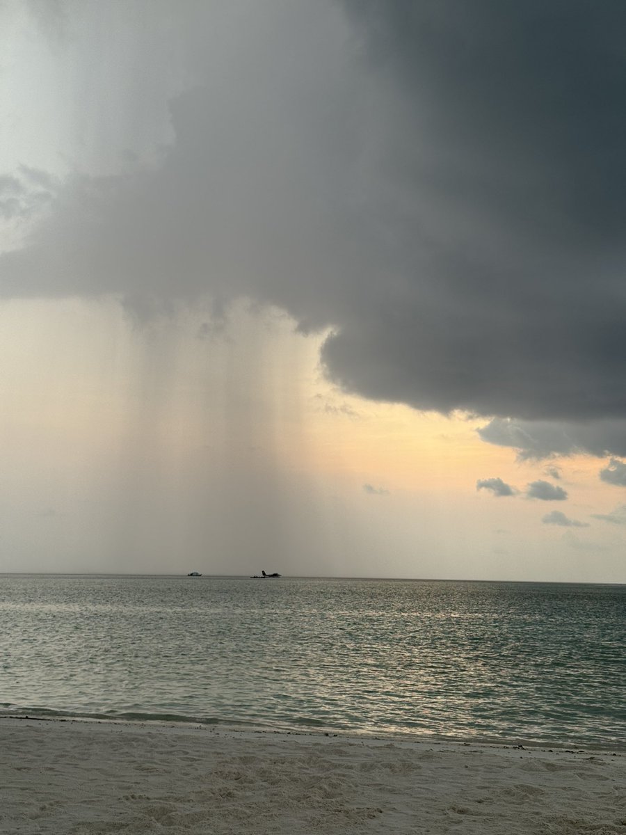 LocoAY's tweet image. Maldives 2024