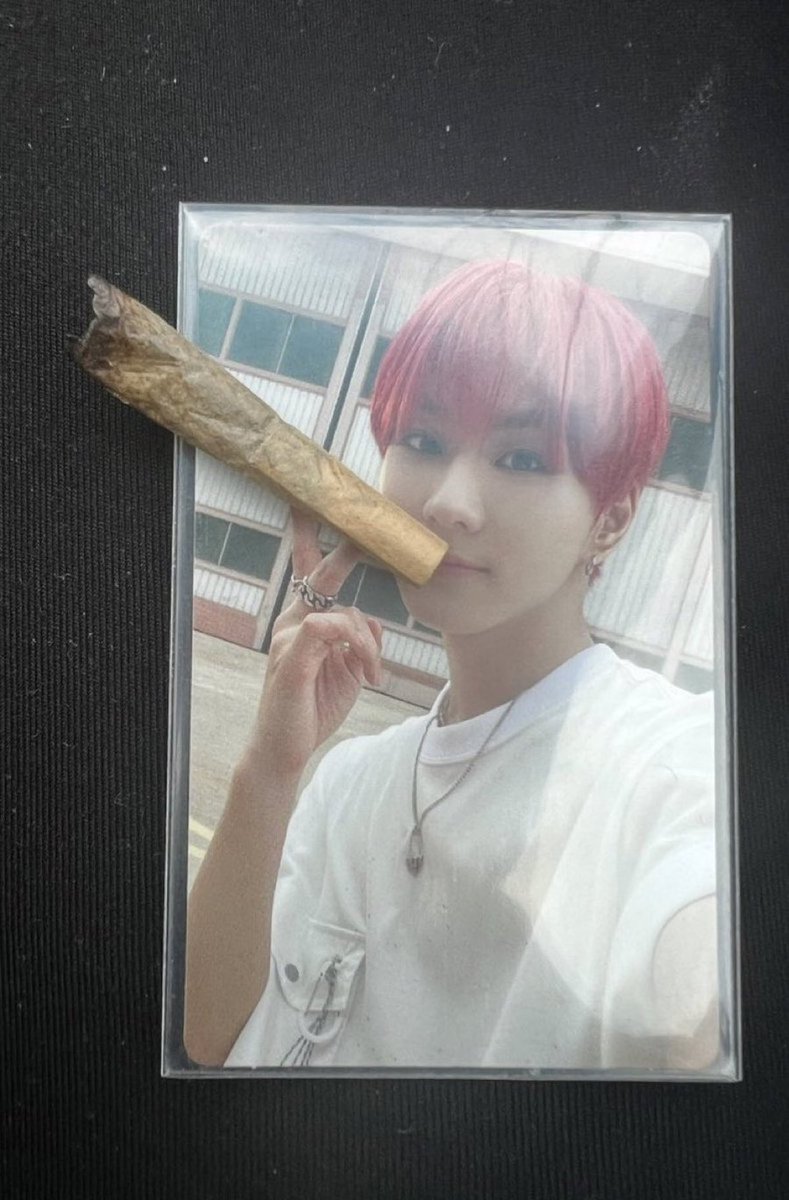 caro (@yjwonielvr) on Twitter photo 