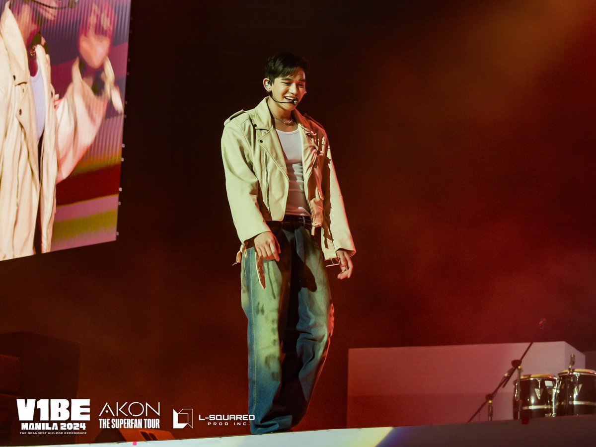 LSquaredProdPH's tweet photo. LUCAS brought the V1BE for ROUND 2, and MANILA was READY! 🦁🌟 
Twice the energy, twice the magic! 🔥

Swipe through and relive the hype that had us all on our feet! 🙌🎶

#LSquaredProdPH
#GrandestHipPopExperience https://t.co/Zhm6t0imkU