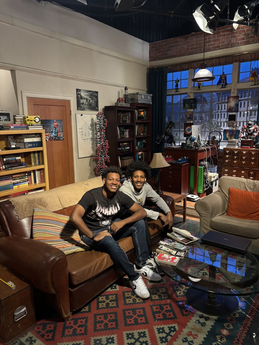 FRESHistheGAME's tweet photo. Heirs to my throne ❤️💪🏾
#FITG https://t.co/u8pe7MqAIV