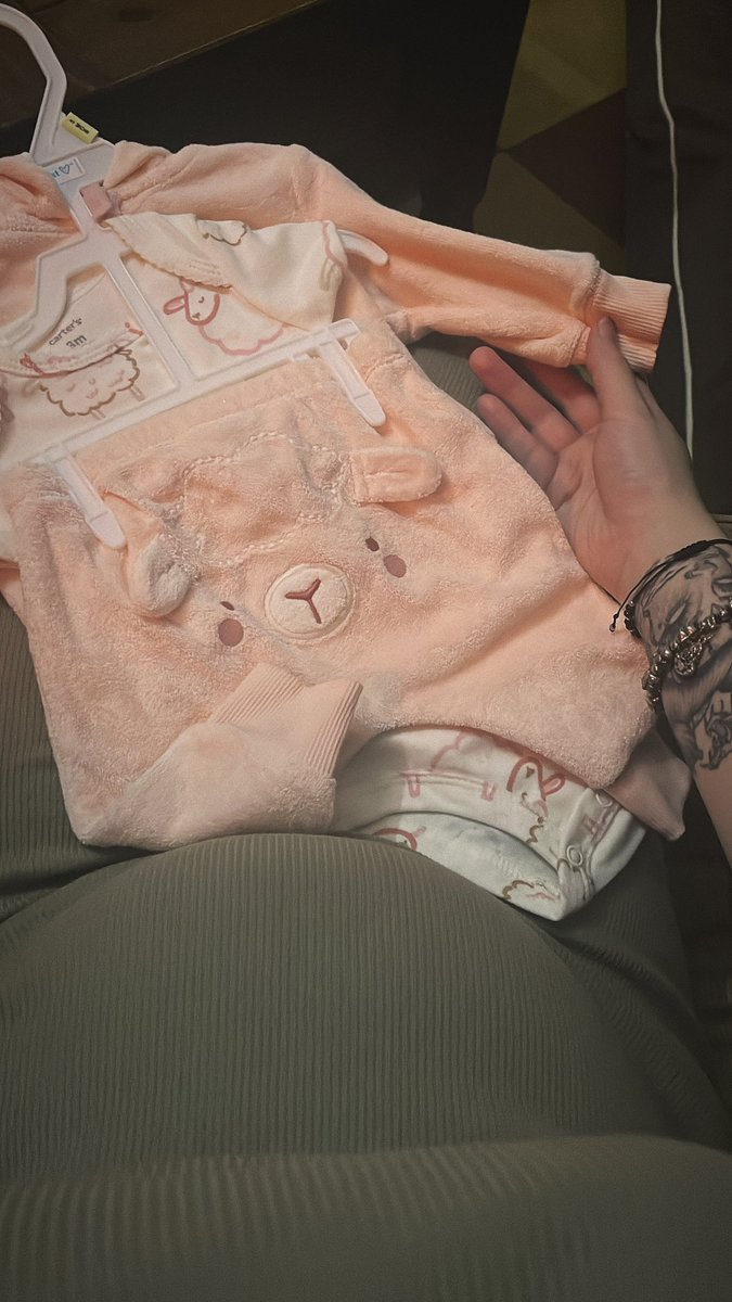 La tan larga espera a terminado, estoy esperando una hermosaaa princesa😭😭😭💜💜