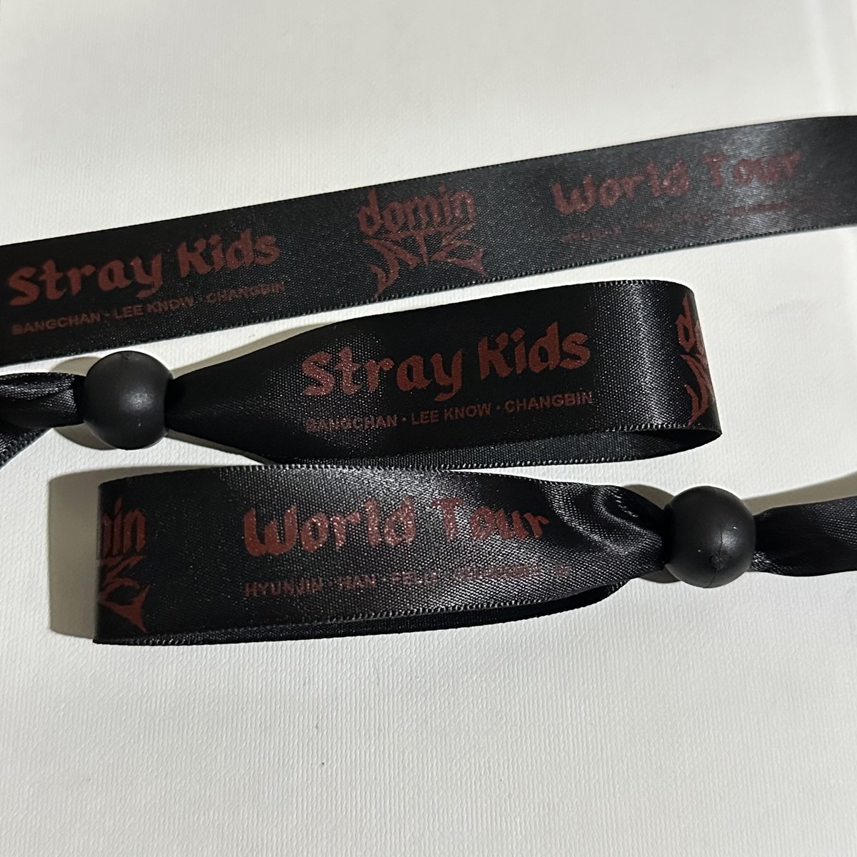 NR_babyvip's tweet photo. -` Giveaway #dominATE_BKK ´-

🎀 Ribbon 
ꔛ  Wristband 

Date : 14 Dec 2024
Time : TBA
Location : National Stadium

มากมายก่ายกอง มารับกันเยอะๆ นะทุกคนน🥹
#dominATE_BANGKOK #SKZinBKK https://t.co/XVBE6oFm9H