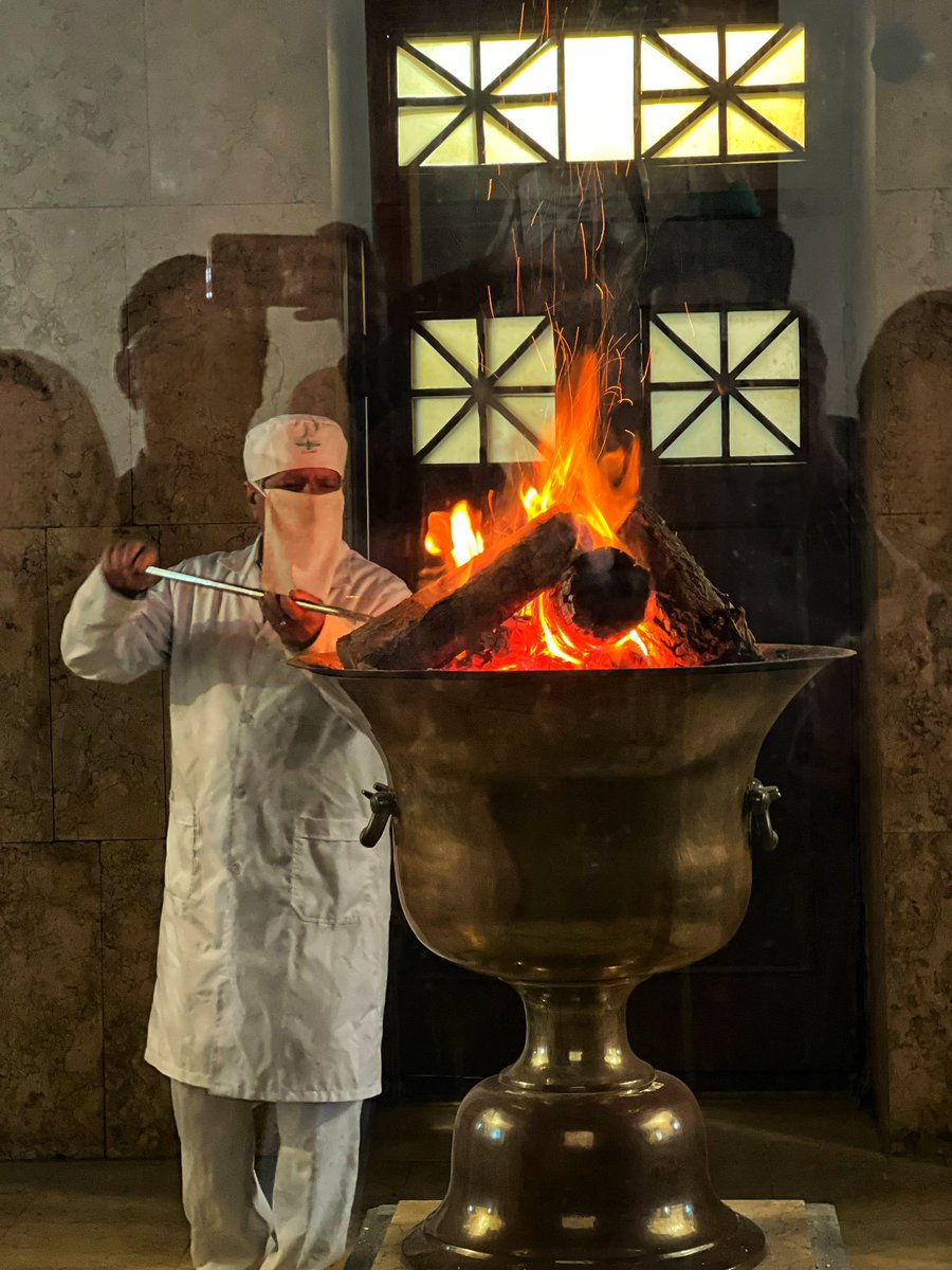 این آتش ۱۵۰۰ ساله در آتشکده یزد ، آتش در دل ایران ستیزان انداخته ⁦(⁠♡⁠‿⁠♡⁠)⁩