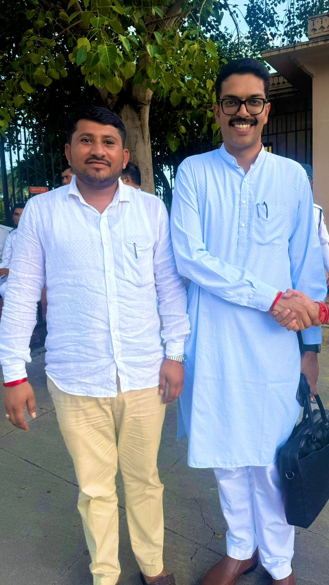 nssnoratsingh's tweet image. कोलायत के लोकप्रिय विधायक श्री @AnshumanBhati8 जी को जन्म दिवस के मंगल अवसर पर अनंत शुभकामनाएं।

ईश्वर से आपके निरोग, सुखी एवं दीर्घायु जीवन की प्रार्थना करता हूं।