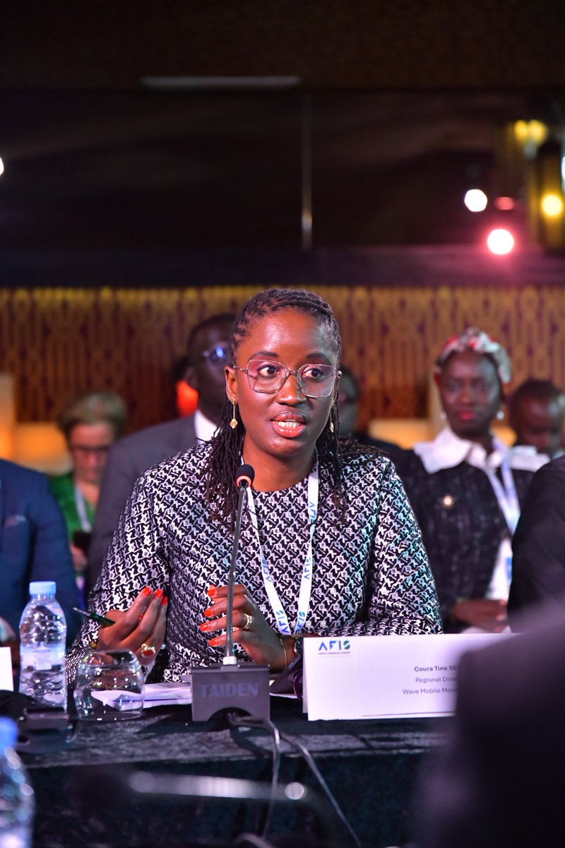 WaveSenegal's tweet image. Sommet de l’Industrie Financière en Afrique 2024 | Wave au cœur des discussions !

Ensemble, nous explorons une ambition panafricaine : l’inter-opérabilité de la monnaie électronique. 💡✨

#Waveko #InnovationFinancière #Afrique #Interopérabilité #kebetu