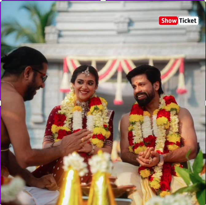 ShowTicketMedia's tweet photo. *🔥💐Keerthy Suresh married longtime boyfriend Antony Thattil in Goa. The actor shared wedding pictures online congratulating @KeerthyOfficial 💐
#keerthysuresh #keerthy #showtickets #marriagegoals #kollywood https://t.co/CKpAtuPCmh