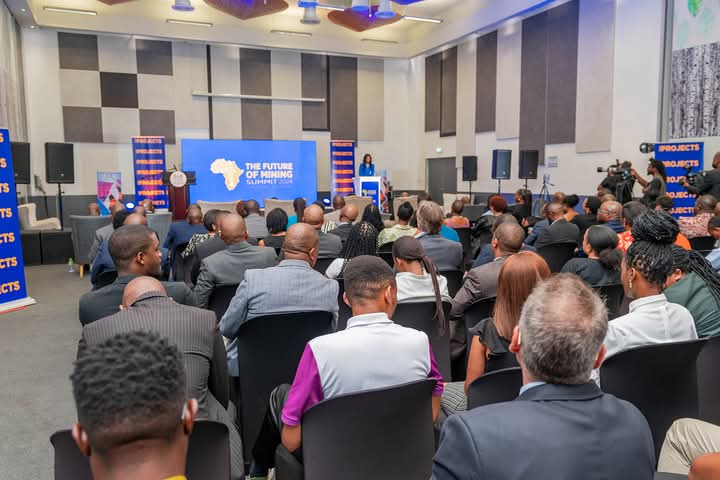 AP_Women's tweet photo. Last night, VP Ndaba Gaolathe and Minister Bogolo Kenewendo officiated at Mining Industry Dialogue organised by the Project Magazine 

#MiningSummit https://t.co/Nc1awYDlBt