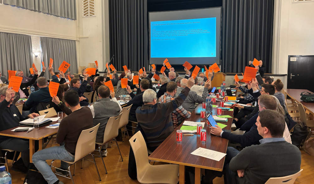 Die RKBM will in den Jahren 2025 und 2026 ein Gesamtverkehrskonzept für den Raum Oberer Gantrisch erstellen. Die Regionalversammlung sprach heute in Ostermundigen einen Verpflichtungskredit in der Höhe von 160’000 Franken für die Erarbeitung der Studie: tinyurl.com/sypdv6uu