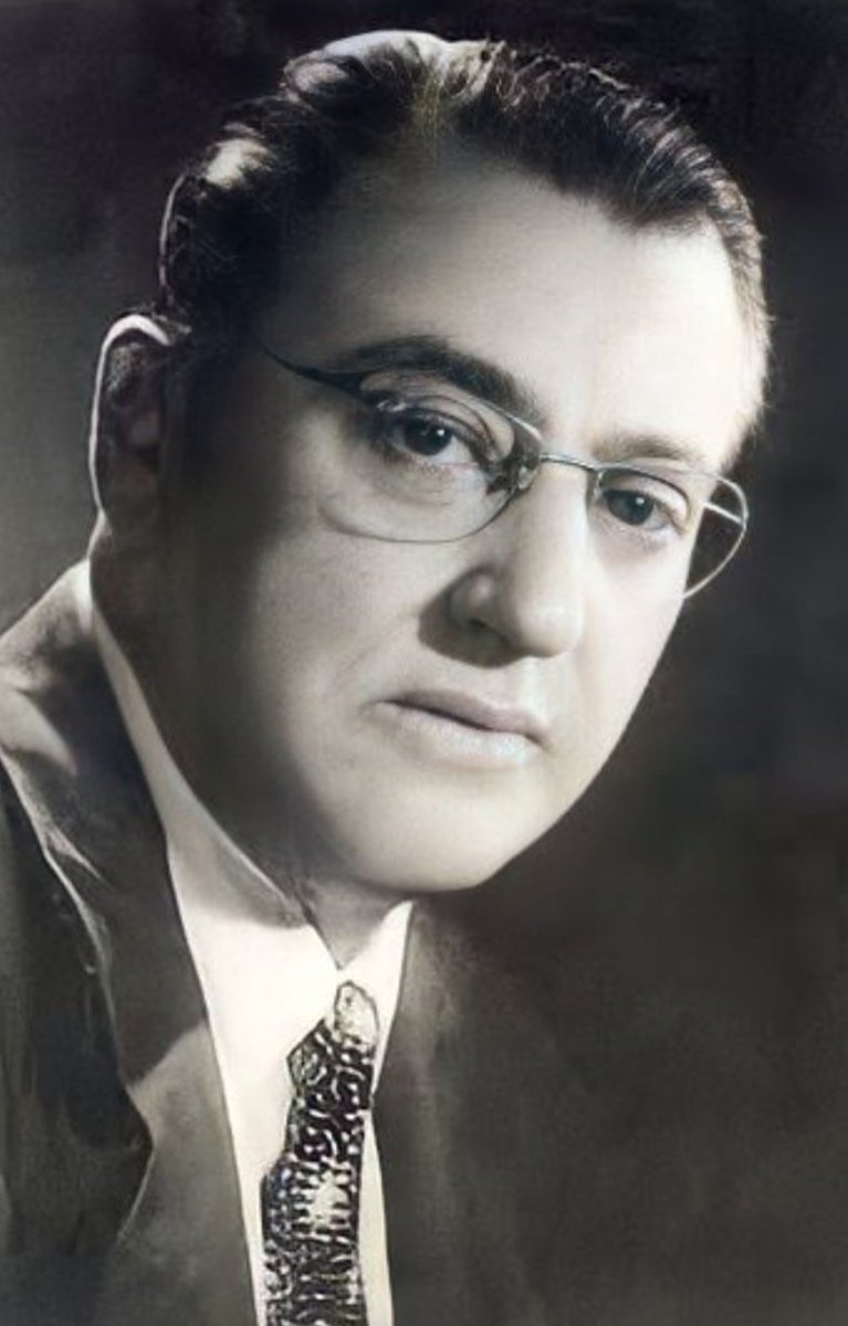 LUIS CABALLERO MEJÍAS  
Nació en Caracas el 12/12/1903.
Su formación inicial fue en Caracas; luego se va a Chile donde estudia Tecnología Mecánica y en EEUU se gradúa de Ingeniero Mecánico.
Inventó la máquina trituradora de nueces y la fórmula para la harina precocida de maíz.
