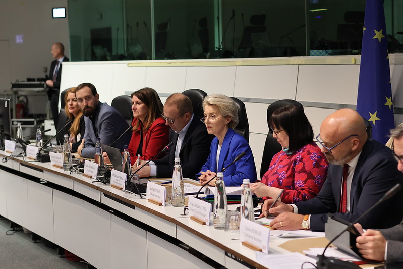 EFFAT (@effat_org) on Twitter photo Important 2-day <a href="/etuc_ces/">EUROPEAN TRADE UNIONS</a> ExCo meeting this week, feat. President of the <a href="/EU_Commission/">European Commission</a> <a href="/vonderleyen/">Ursula von der Leyen</a> & <a href="/eucopresident/">António Costa</a> Antonio Costa.
<a href="/E_Somaglia/">Enrico Somaglia</a>, attending his first as EFFAT General Secretary, called for an ambitious #EU social agenda to address workers’ needs—secure jobs, Important 2-day <a href="/etuc_ces/">EUROPEAN TRADE UNIONS</a> ExCo meeting this week, feat. President of the <a href="/EU_Commission/">European Commission</a> <a href="/vonderleyen/">Ursula von der Leyen</a> & <a href="/eucopresident/">António Costa</a> Antonio Costa.
<a href="/E_Somaglia/">Enrico Somaglia</a>, attending his first as EFFAT General Secretary, called for an ambitious #EU social agenda to address workers’ needs—secure jobs,