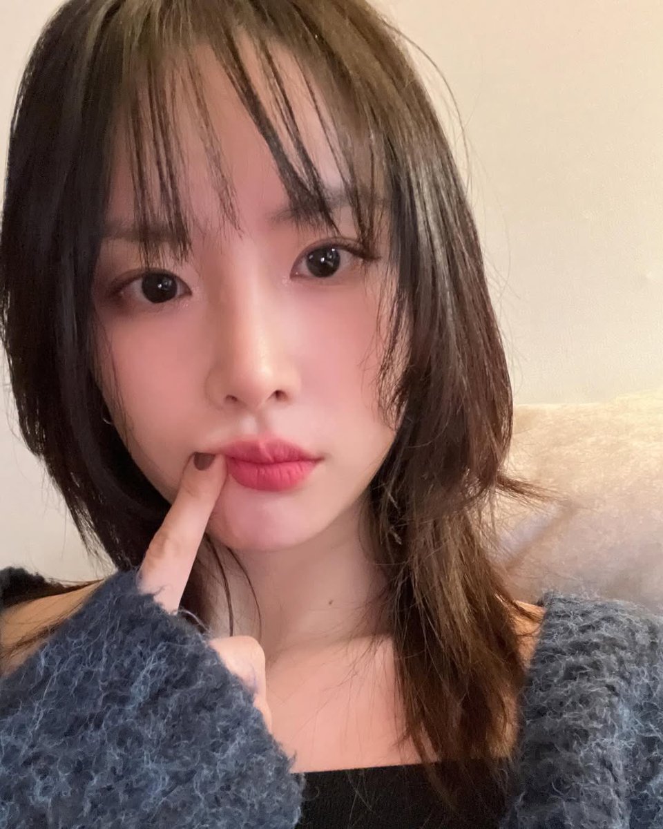 언니땜에 재입덕만 몇번째인지 모르겠습니다 정말……………………..