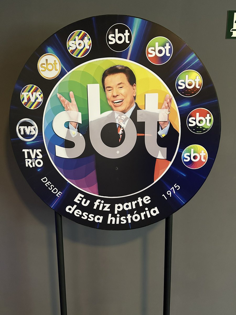 rodrigoceribeli's tweet image. Hoje (12), Silvio Santos faria 94 anos🖤
Confira algumas fotos do museu no SBT, com algumas peças originais do apresentador.

ETERNO! Silvio Santos!
#silviosantos #SBT