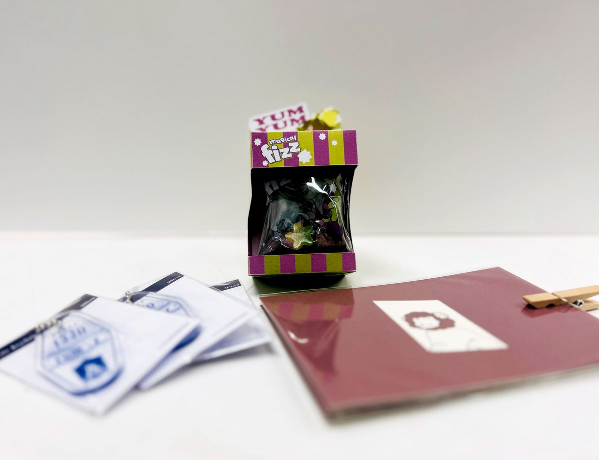 aso_abkc's tweet image. CGデザイン科2年
学園祭広報担当のたかのとおばたです！

販売物をちょっとだけご紹介🧙‍♀️💫
商品もほとんど出来上がってきており、皆様をお迎えする体制が整ってきております✨
#学園祭