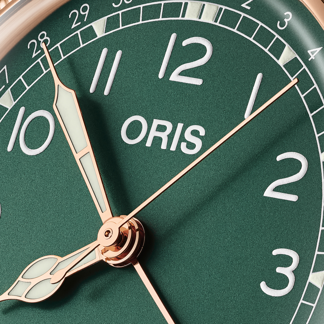 oriswatches's tweet photo. Good design is about balance. Staying in balance? Now, that’s a little more difficult. But more than 80 years since the first Big Crown Pointer Date, today’s models remain a lesson in balance. 

#Oris #GoYourOwnWay #BigCrown #PointerDate #Bronze https://t.co/Izy1DuMKjb