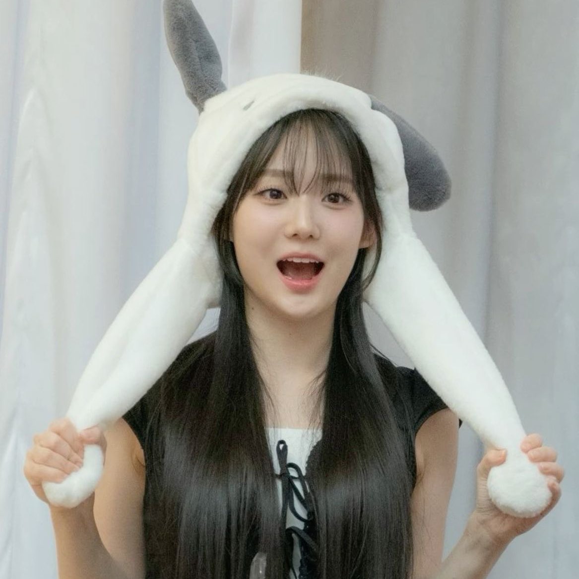 ryujinsw1fe's tweet photo. seoyeon as pochacco (a thread) https://t.co/r9kULmXQM3