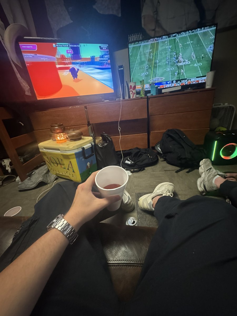 SochansHair's tweet photo. Can’t fuck with me #lastnightin #ballknower https://t.co/KBNDNdZrgZ