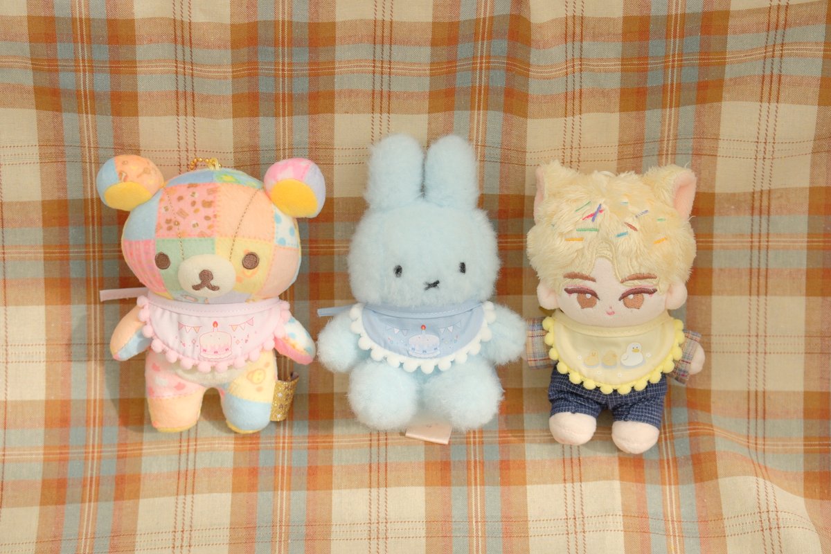 softyor_tor's tweet photo. RT🩷

턱받이 3종을 12/12 20:00 ~ 
나눔 이벤트 진행합니다. 

참여 기준에 대한 것은 게시글 내를 확인해주세요!
> https://t.co/kxkBLXeRMG https://t.co/6qd5cX1uL5
