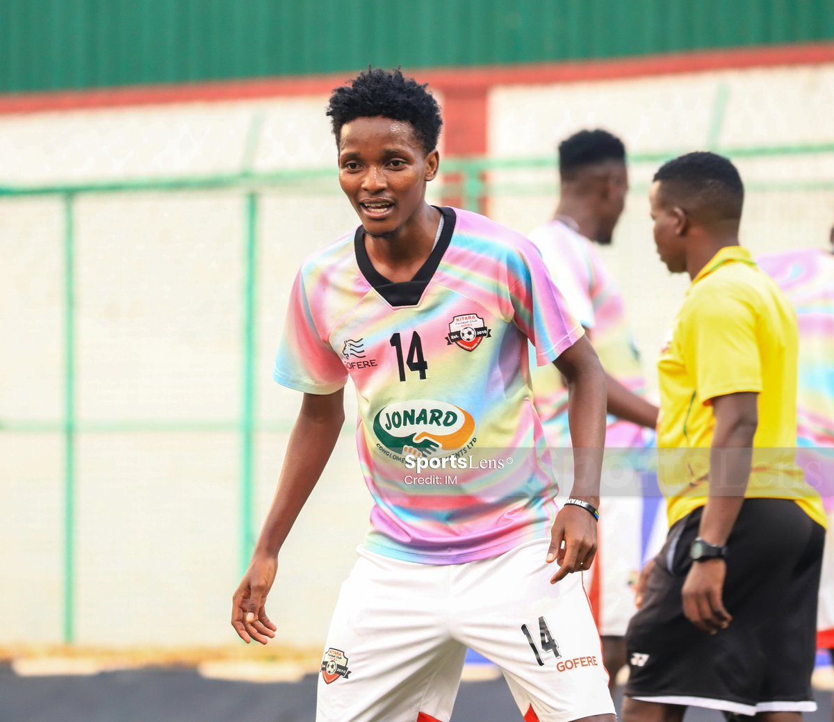 sportslens1's tweet photo. Nyazi is fired up and ready to shine against Maroons FC! πβ½ Can he deliver a standout performance? πͺ #Nyazi #MaroonsFC #football @NyanziMarvin https://t.co/ftYKMDj2L3