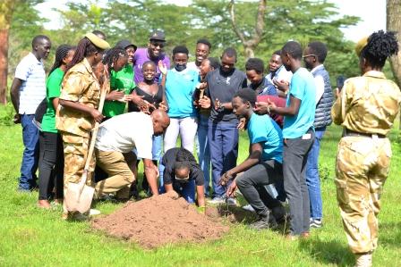 🌟 𝐇𝐚𝐩𝐩𝐲 𝐉𝐚𝐦𝐡𝐮𝐫𝐢 𝐃𝐚𝐲 𝐟𝐫𝐨𝐦 𝐘𝐆𝐀𝐊! 🇰🇪
Today, we celebrate Kenya's independence and the strength of our people. At YGAK, we are inspired by the spirit of freedom and resilience that built our great nation. As we honor our past, we look toward a sustainable