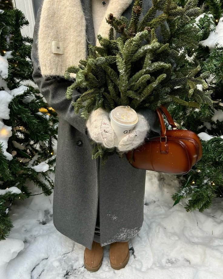 etherealdior's tweet photo. 13 days until christmas! 🎄 https://t.co/3VTca5ksrq