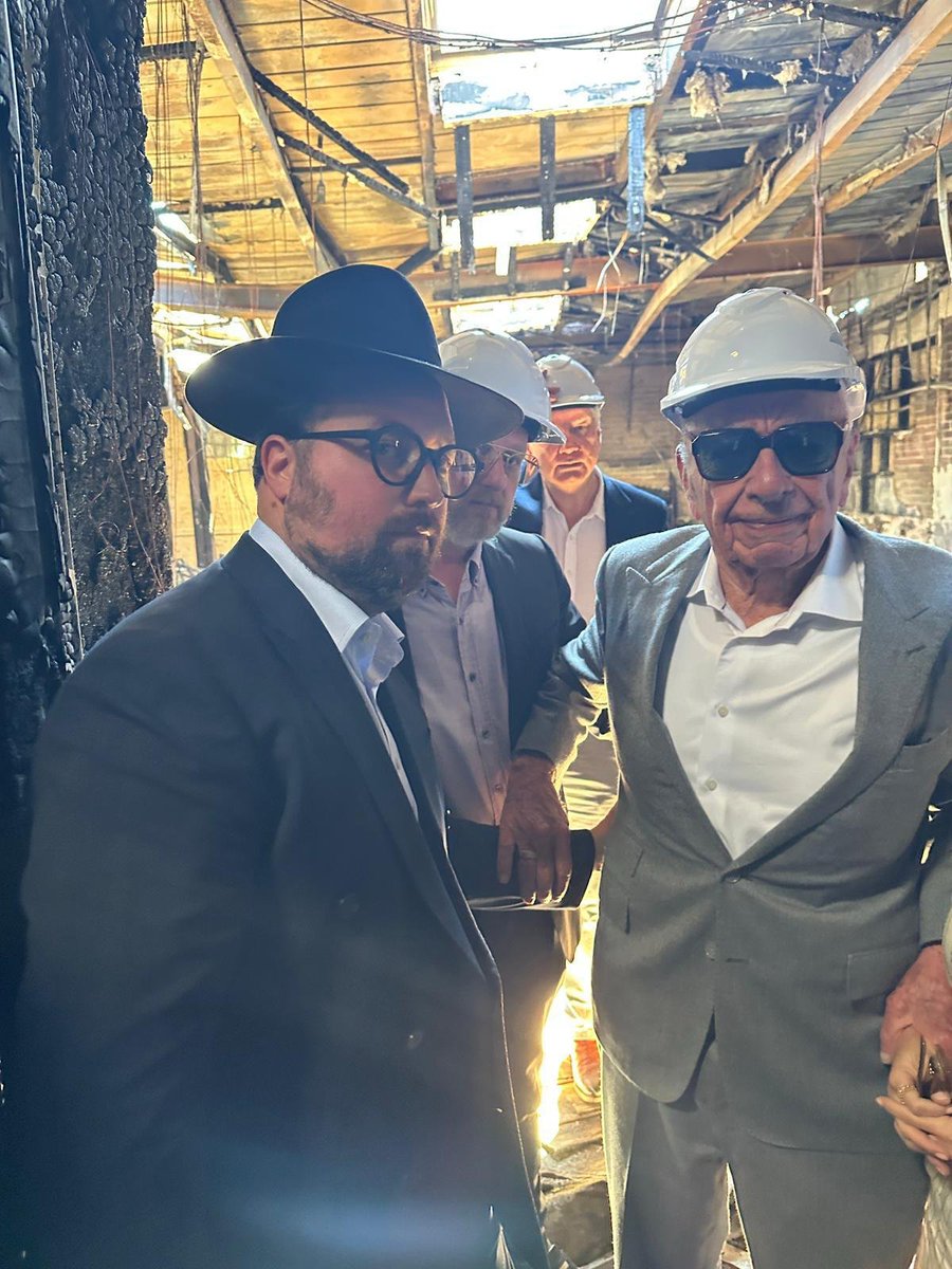 Andrew Bolt <a href="/SkyNewsAust/">Sky News Australia</a> takes Rupert Murdoch through the Adass Synagogue to see the result of terrorism in Australia. <a href="/DrewPavlou/">Drew Pavlou 🇦🇺🇺🇸🇺🇦🇹🇼</a>
